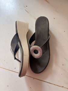 Stylish Embellished Wedge Flip-Flops