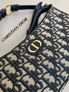 CHRISTIAN DIORDIOR WANDERLUST BAG WD BOX