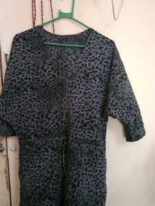 Stylish Leopard Print V-Neck Dress
