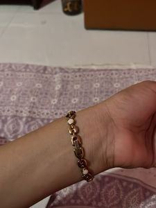 Elegant Women's Watch with Embellishments