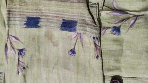 fix rate Light Green Floral Kurta Set
