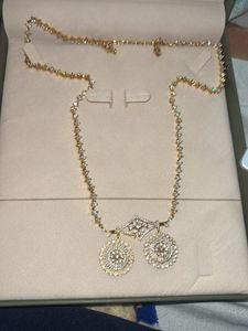 Exquisite Diamond Necklace Set