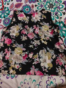 Floral V-Neck Sleeveless Top