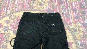 men cargo denim trouser and t-shirt