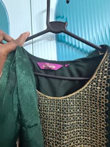 Elegant Green Kurta Set with Gold Embellishments