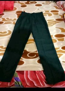 straight black pant