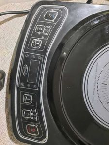 Black Induction Cooktop