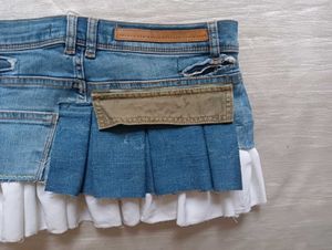 🏷️ REWORKED DENIM RUFFLE MICRO-MINI SKIRT