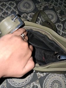 olive green Y2K aesthetic handbag 👜✨️