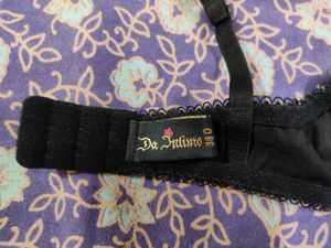 Black Sexy Padded Bra With Bow &amp; Lace Detailing.