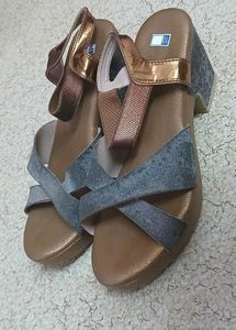 Metallic Bronze Platform Sandals - Size 10