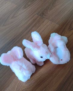 Cute hopping Bunny with sound (battery operated)