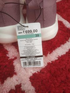 Women Textured Slip on Sports Shoes