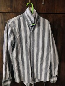 Men's Long Sleeve Button-Up Shirts