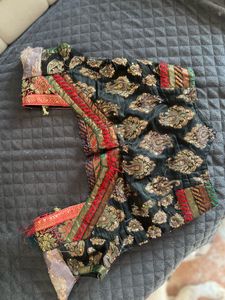 Navratri Beautiful Embellished Ethnic Skirt and bl