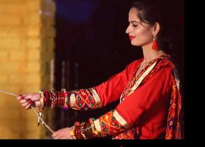 red fulkaari salwar suit without dupatta