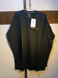 Nike Black Long Sleeve Tee