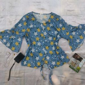 Floral Print Tie-Front Blouse