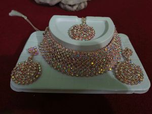 Sparkling Necklace and Earring Set