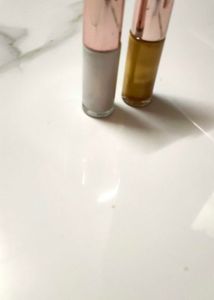 white and golden eyeliner combo