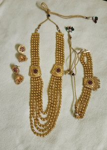 Beautiful Traditional 5 Layer Jwellery SET