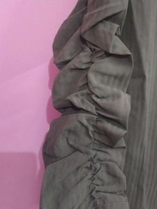 Chic Ruched Sleeve Collared Shirt