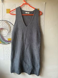 Sleek Knit V-Neck Sleeveless Dress