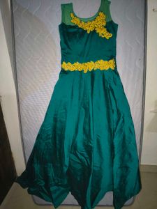 Elegant Green Ethnic Gown