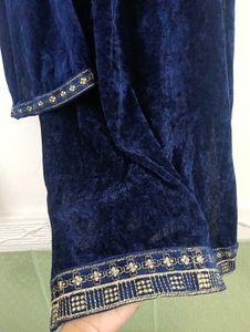 Elegant Navy Velvet Kurta Set with Embellishments