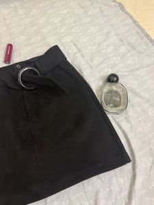 Chic Black Belted Skirt