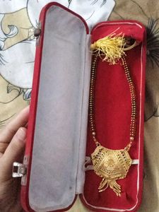 Gold Tone Beaded Necklace