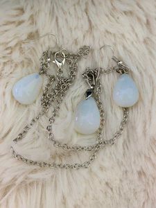 💎Elegant Pendant Necklace and Earring Set💎