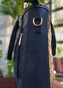 Elegant Black Woven Handbag