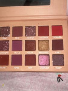 eyeshadow palette