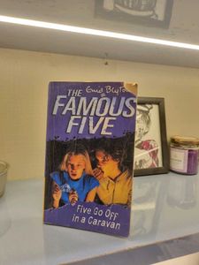 The Famous Five: Five Go Off in a Caravan