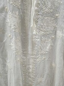Elegant White Chikankari Kurta