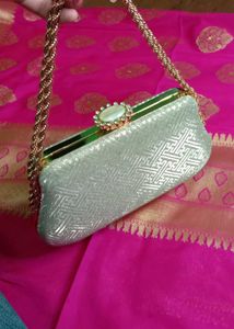 Elegant Clutch Bag with Chain