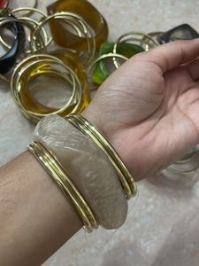 Chunky Resin &amp; Gold Bangle Set of 5