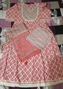 Beautiful Coral Festive Set