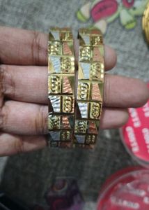 Set of 2 Multi-Tone Bangles
