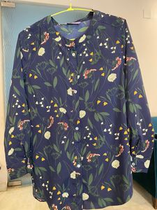 Chique Shirt Top Size S