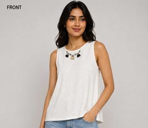 Chic White Textured Sleeveless Top with Necklace D
