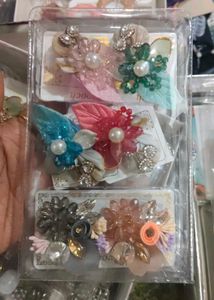Ethnic saree pins