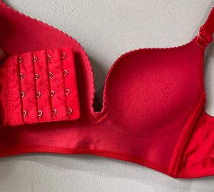 Red Tshirt Bra (padded)
