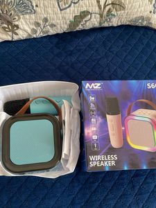 Wireless Speaker with Microphone
