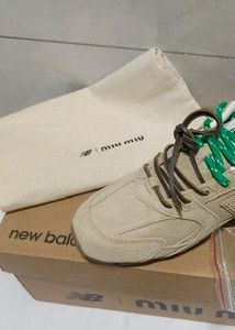 MiuMiu x New Balance dustbag
