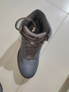 FILA MEN'S CASUAL SHOES. LIKE NEW. GOOD CONDITION