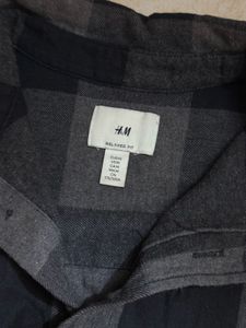 H&amp;M Men's flannel shirt