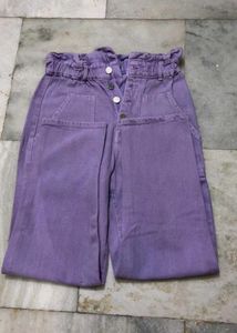Chic Lilac High-Waisted Jeans