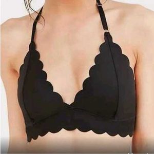 Scalloped Edge bikini top